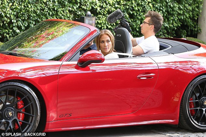 Nombre:  regalo-de-jlo-1.jpg
Visitas: 1107
Tama�o: 335.8 KB