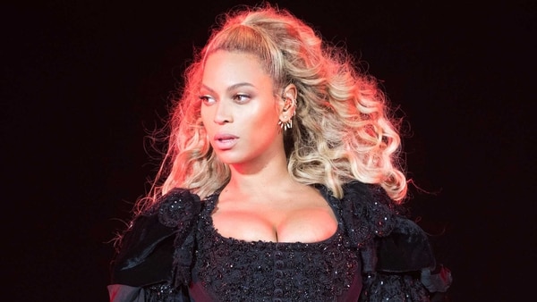 Nombre:  beyonce-show-st-louis-1920-2.jpg
Visitas: 47
Tamao: 42.2 KB