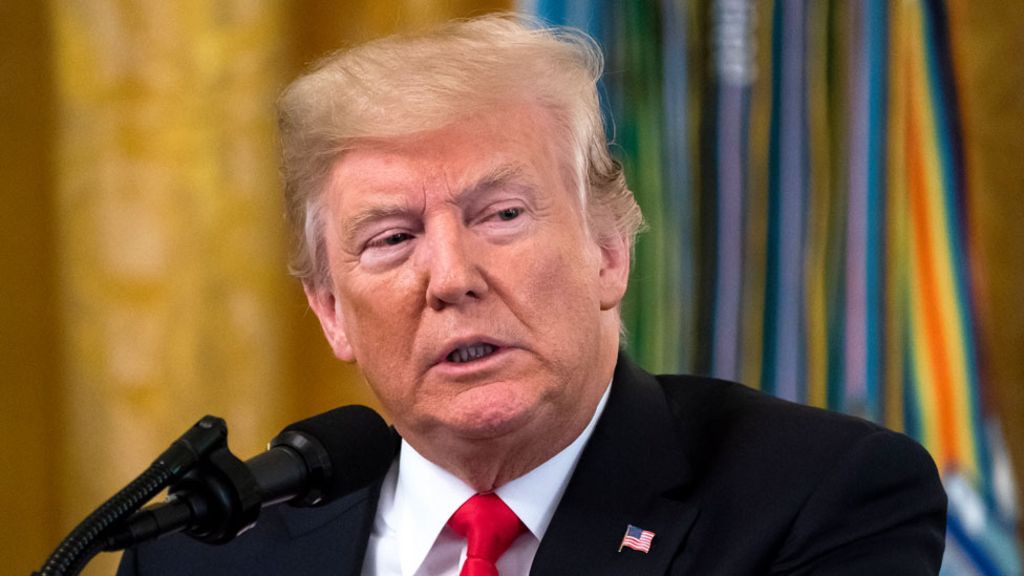 Nombre:  _103144942_trump_23rd_august_epa.jpg
Visitas: 39
Tamao: 65.2 KB