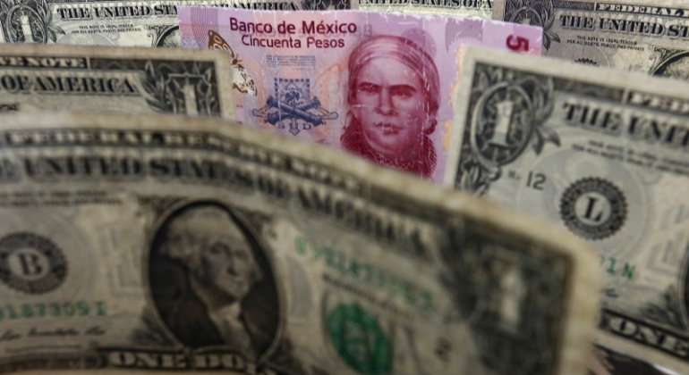 Nombre:  pesodolar-770-420-Reuters.png
Visitas: 20
Tamao: 711.4 KB