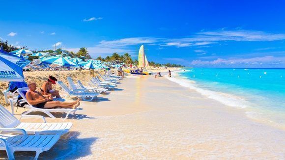 Nombre:  Playas-Varadero-Cuba-turistas-FotoDreamstime_MEDIMA20170616_0190_31-580x326.jpg
Visitas: 78
Tamao: 34.9 KB