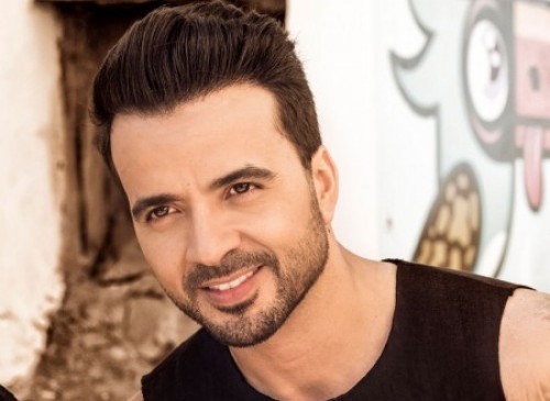 Nombre:  Luis-Fonsi-Daddy-Yankee-PHOTO-OMAR-CRUZ-753-final-Press-e1486757089487-500x365.jpg
Visitas: 61
Tamao: 36.5 KB