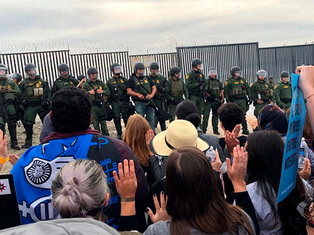 Nombre:  inmigrantes-630-15-12.jpg
Visitas: 89
Tama�o: 93.4 KB