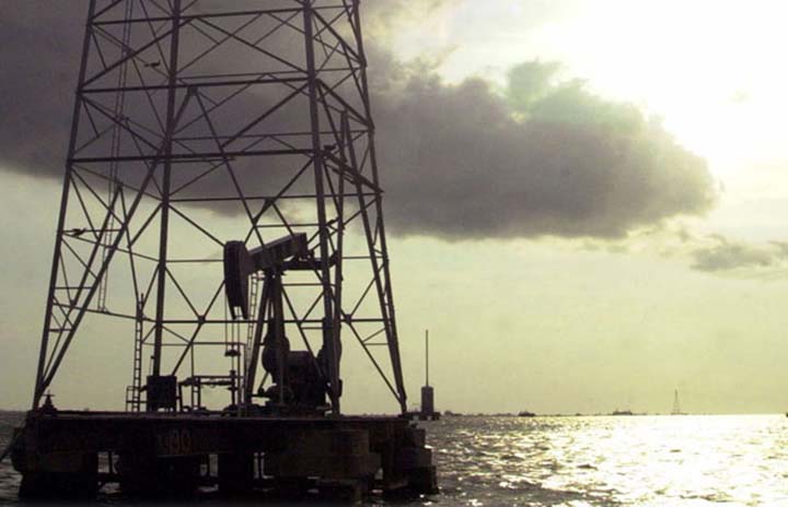 Nombre:  petroleo-twi-alza-720.jpg
Visitas: 161
Tama�o: 50.2 KB