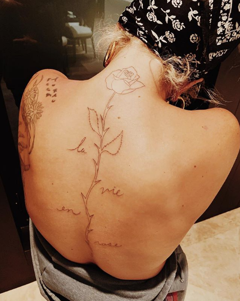 Nombre:  gaga-tatuaje-lady-terrible-2.png
Visitas: 189
Tamao: 477.9 KB