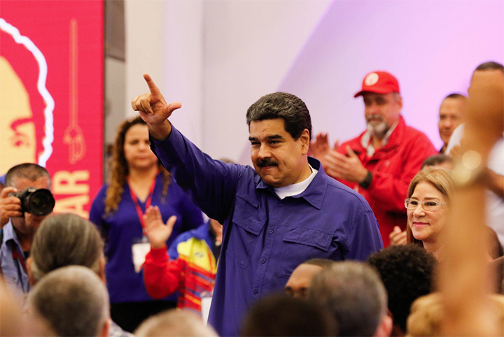Nombre:  Maduro-rompe-relaciones-colombia-720.jpg
Visitas: 128
Tamao: 251.6 KB