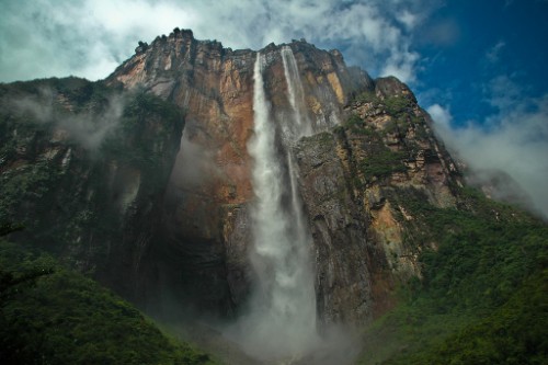 Nombre:  Salto-Angel-Bolivar-Venezuela.jpg
Visitas: 523
Tamao: 39.8 KB