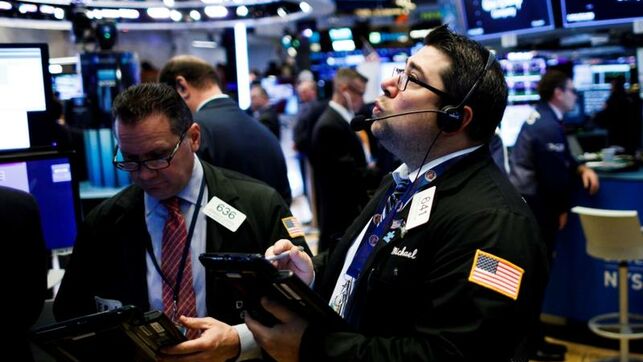 Nombre:  Wall-Street-cierra-Dow-Jones_EDIIMA20190610_0742_4.jpg
Visitas: 127
Tamao: 45.0 KB