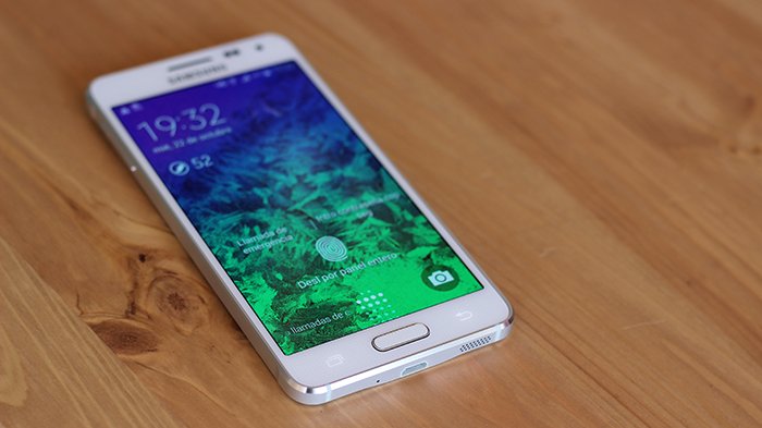 Nombre:  Samsung-Galaxy-Alpha-pantalla-bloqueo.jpg
Visitas: 84
Tamao: 42.1 KB